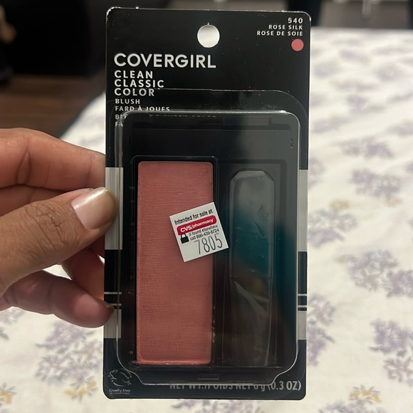 COVERGIRL Other - Covergirl Clean Classic Color
